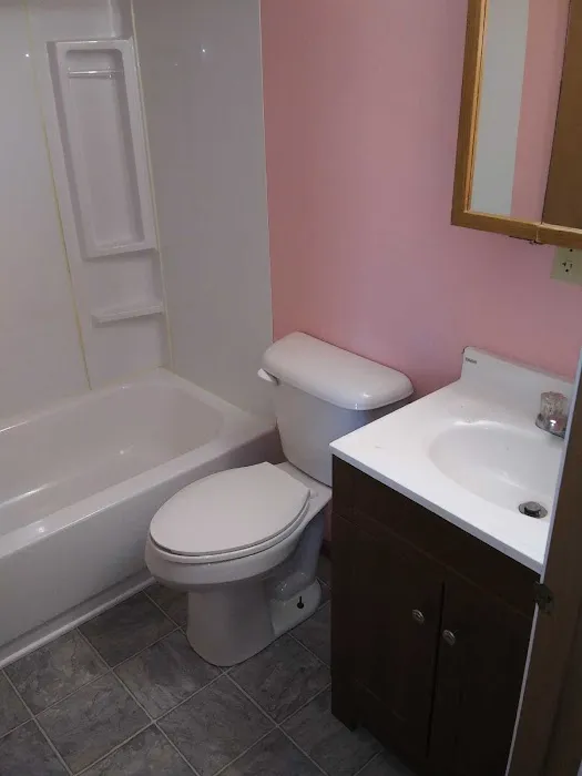 Wild Rose Mobile Home Park Picture 5