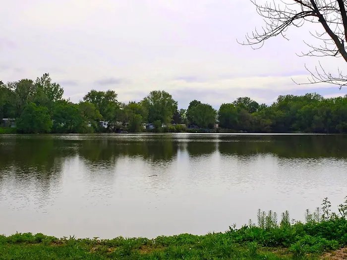 Lakeview Estates Picture 7