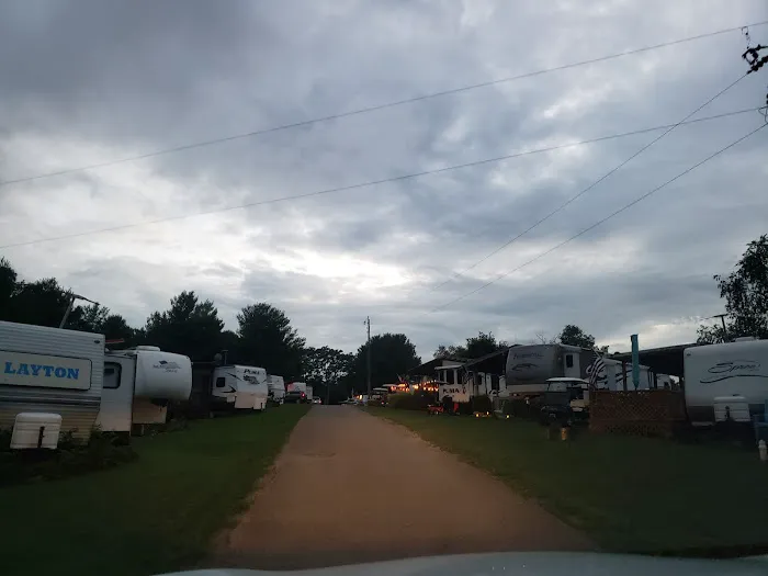 Covey's Family Campground Picture 1