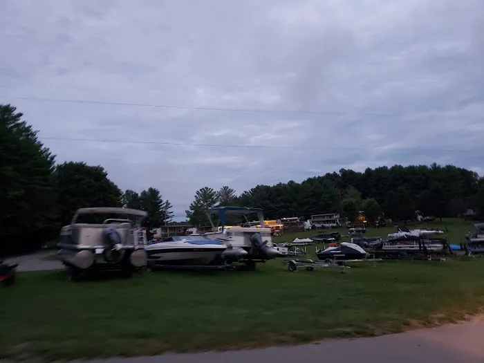 Covey's Family Campground Picture 2