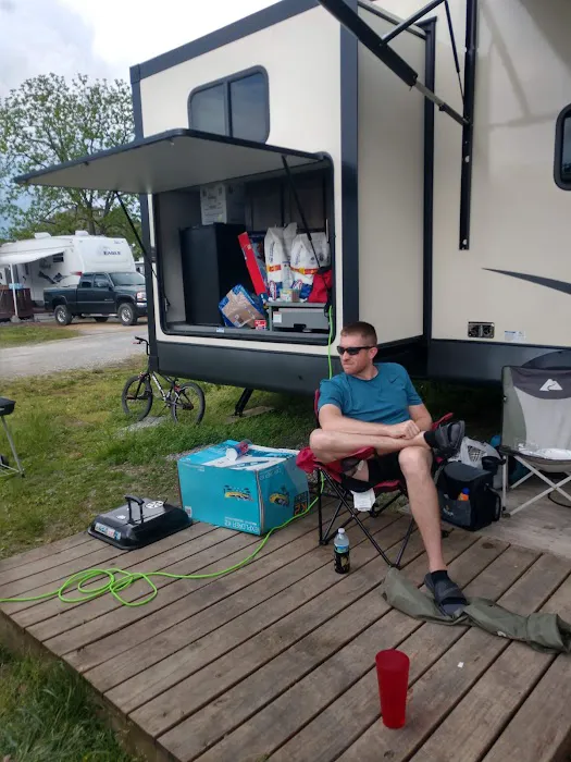 Cedar Cove Campground Picture 4