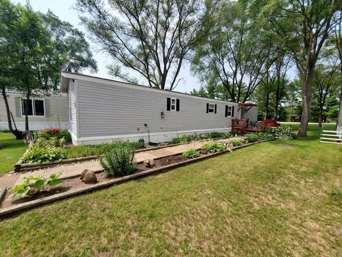 Mazomanie Mobile Home Park Picture 7