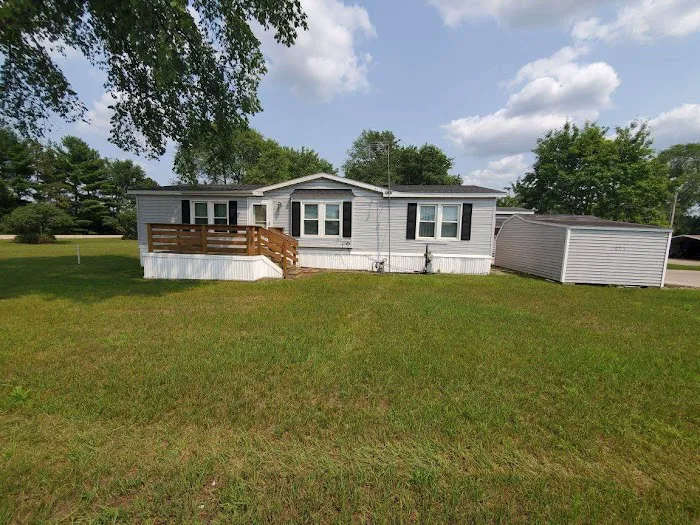 Mazomanie Mobile Home Park Picture 4