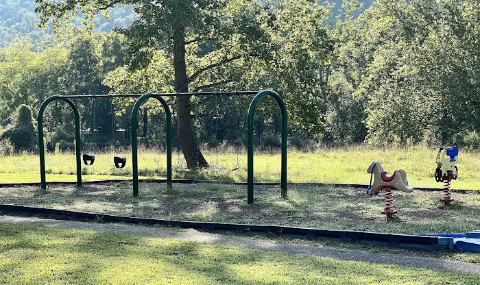 Meador Campground Picture 4