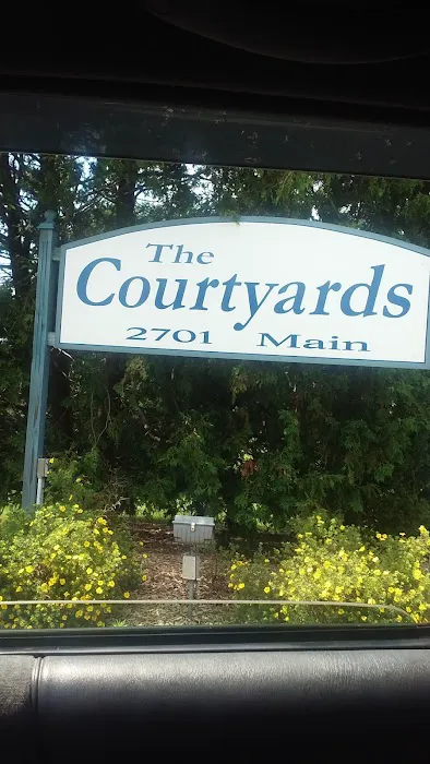 Courtyard MHP Picture 1