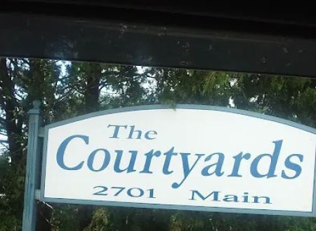 Courtyard MHP