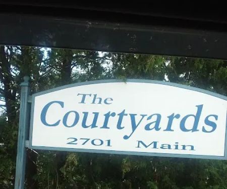 Courtyard MHP