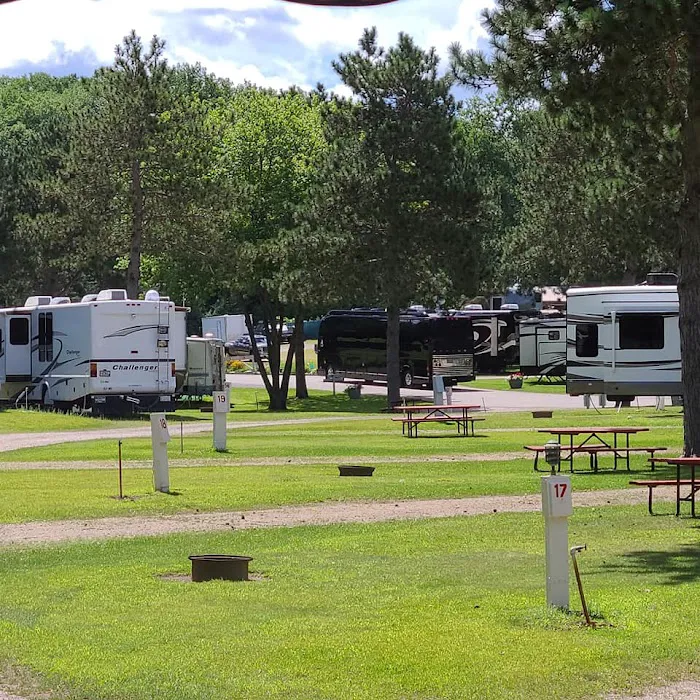 Country Roads Motorhome & RV Park Picture 8