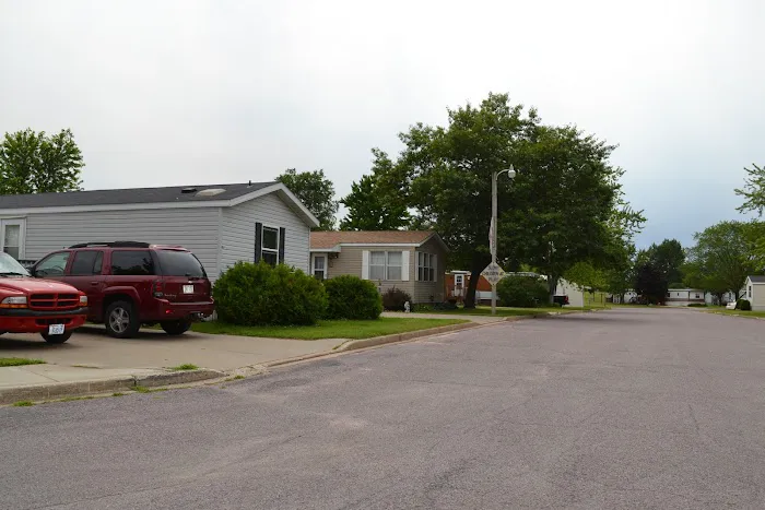 Maple Aire Mobile Village Picture 4