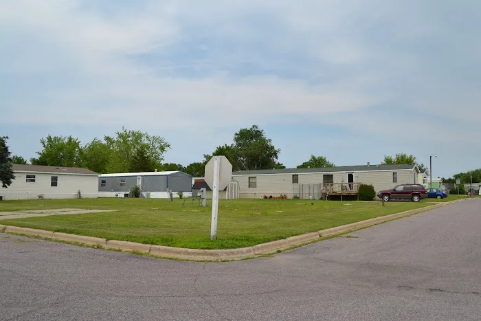 Maple Aire Mobile Village Picture 3