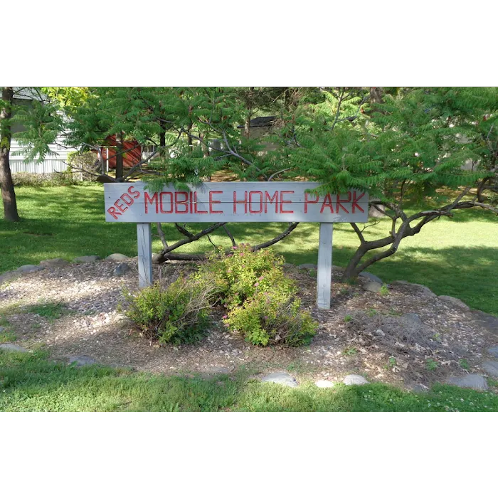 Red's Mobile Home Court Picture 7