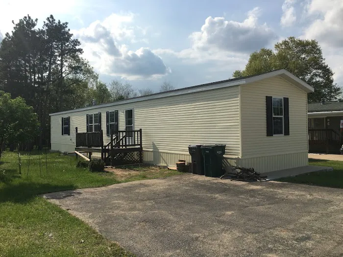 Birchcrest Mobile Home Community Picture 3