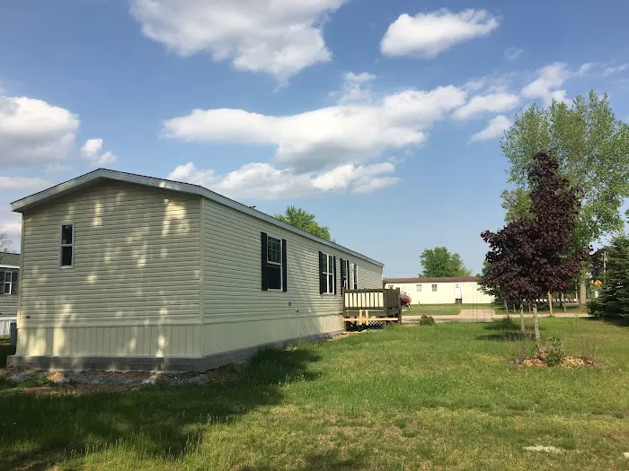 Birchcrest Mobile Home Community Picture 1