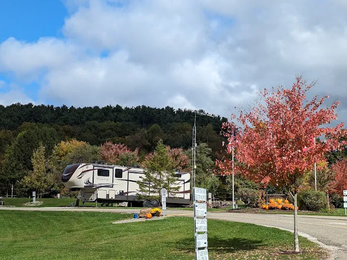 Mohican Adventures Campground & Cabins Picture 7