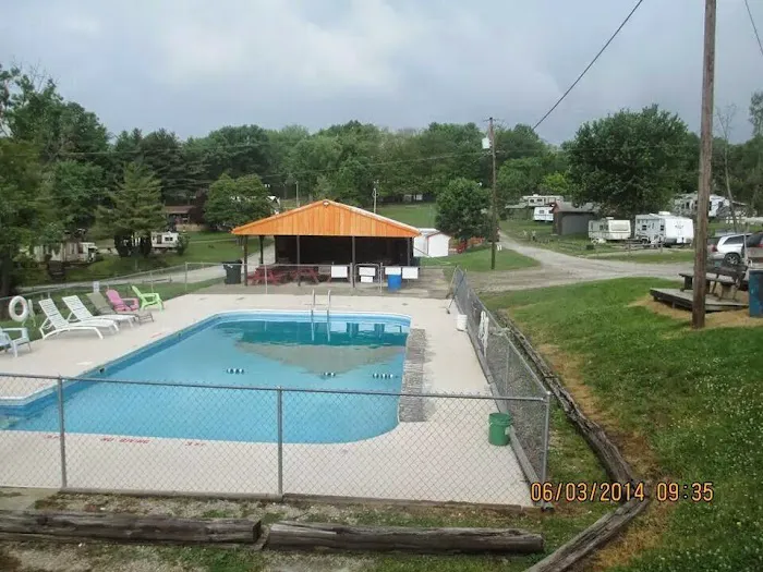 LA-Z Acres Campground Picture 10