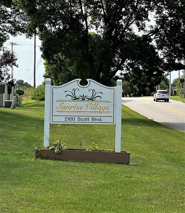 Sunrise Village Picture 8
