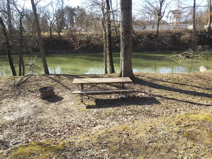 Up the Creek Camping Picture 5