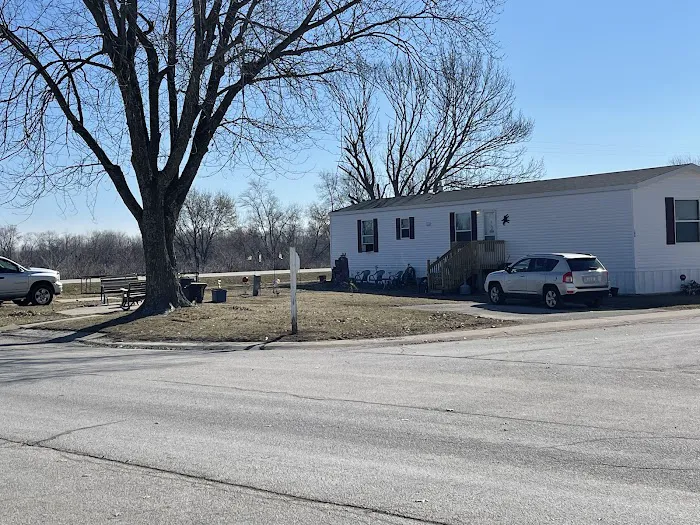 Iowa City Regency Mobile Home Picture 3