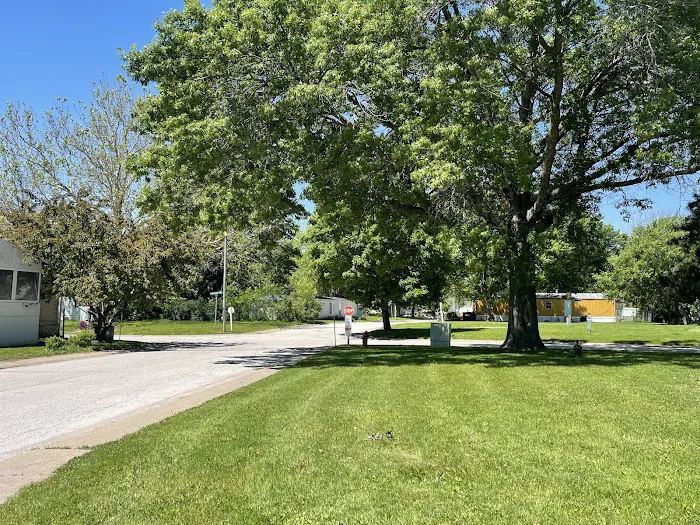Iowa City Regency Mobile Home Picture 7