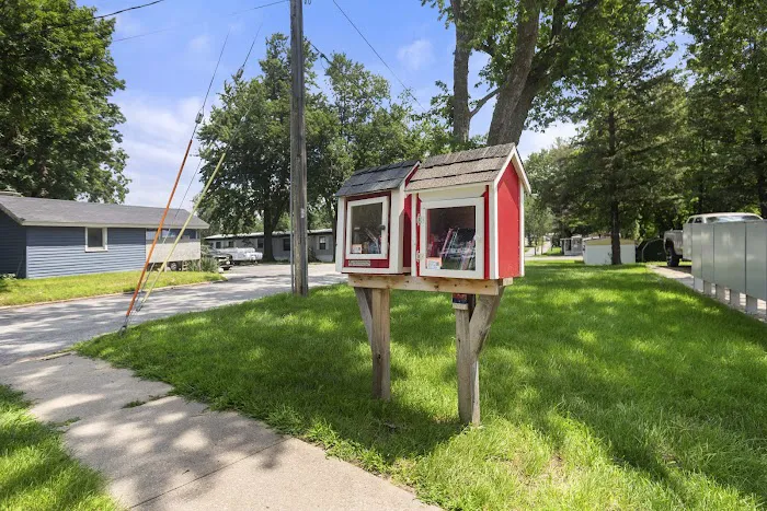 Iowa River Mobile Home Community Picture 4