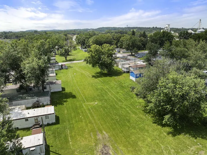 Iowa River Mobile Home Community Picture 6