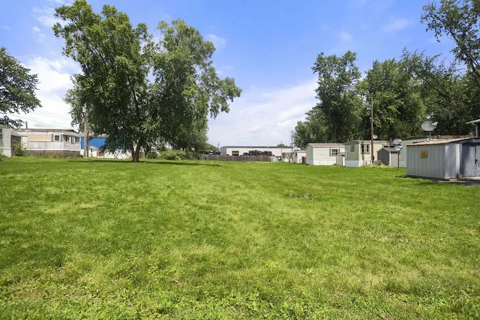 Iowa River Mobile Home Community Picture 9