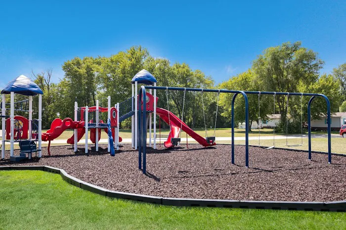 Lake Ridge Estates Picture 6