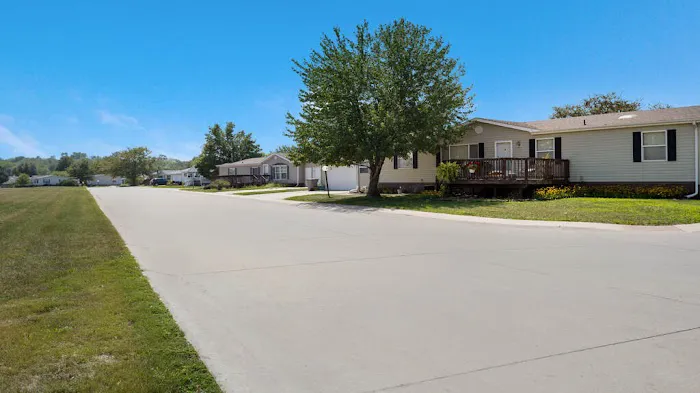 Lake Ridge Estates Picture 8