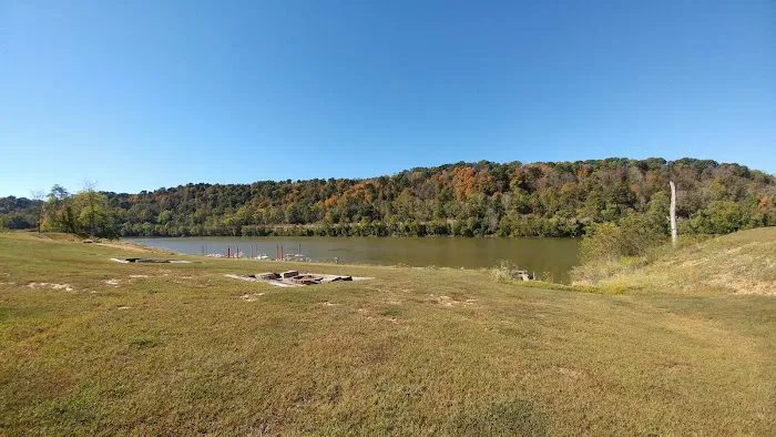 Let's Dock Campground Picture 3