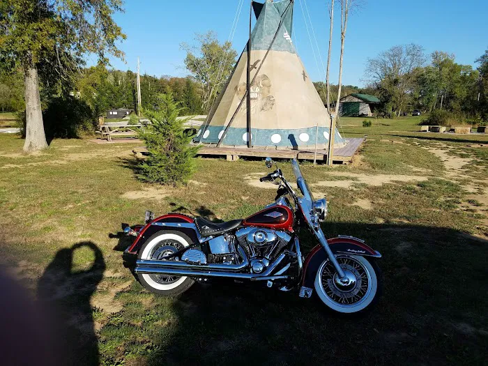 Let's Dock Campground Picture 10