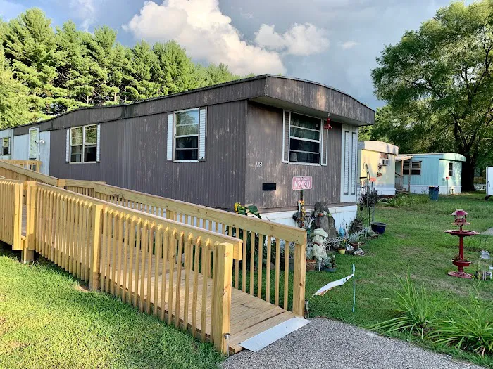 Dakota Capital Mobile Home Community Picture 4