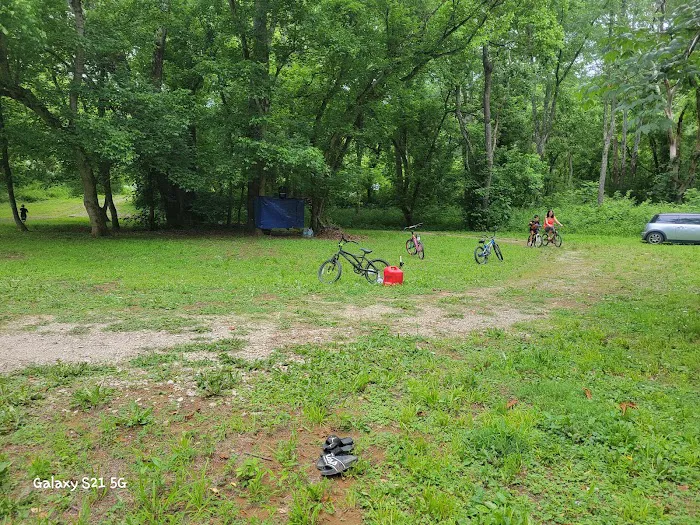 Sycamore Retreat Picture 6
