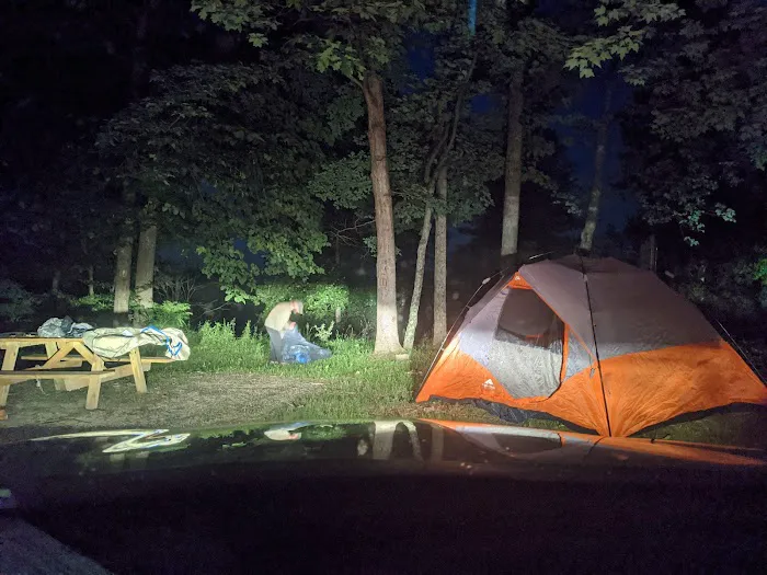 Burr Oak Cove Campground Picture 1