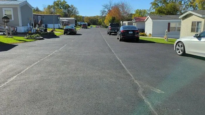 Lore Mound Mobile Home Park (MH & RV Park) Picture 3