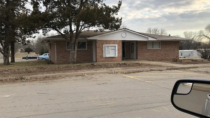 Holiday Mobile Home Court Picture 5
