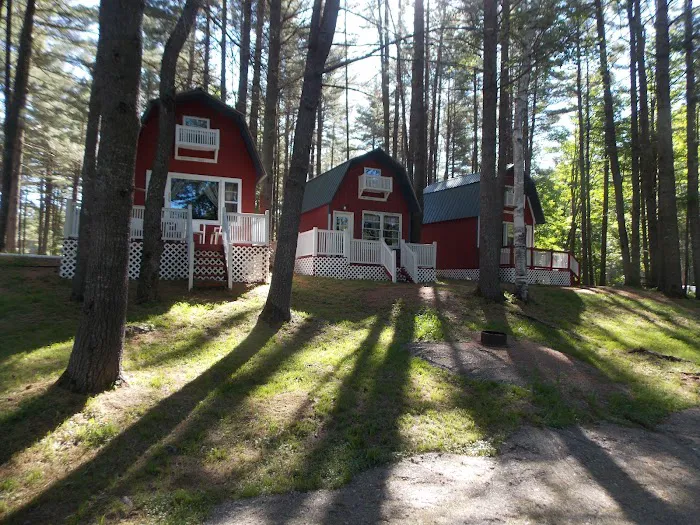 Pine Grove Campground & Cottages Picture 1