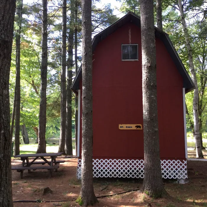 Pine Grove Campground & Cottages Picture 3