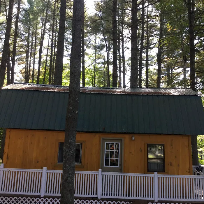 Pine Grove Campground & Cottages Picture 10