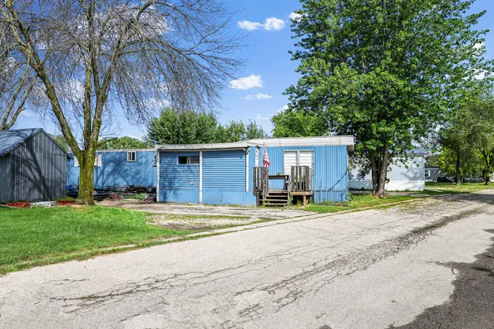 Riverlane Mobile Home Community Picture 8