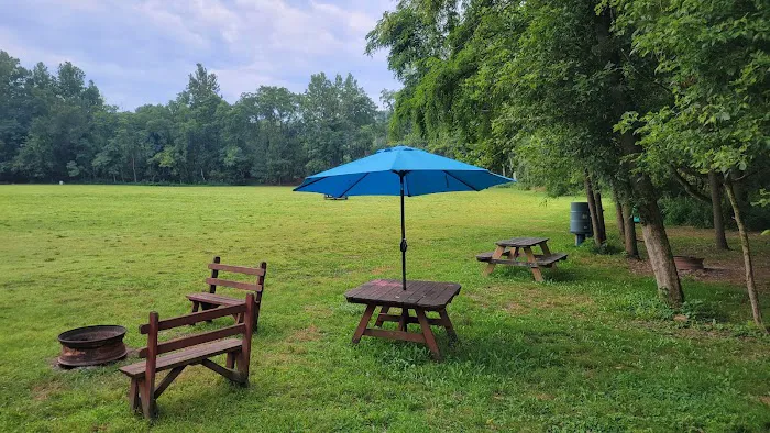 2 Bees Campground Picture 2