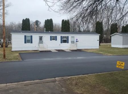 Oak Manor Manufactured Home Community