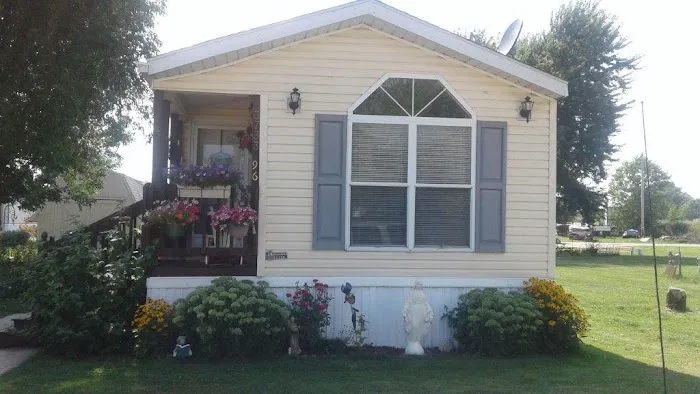 Edison Estates Mobile Home Park Picture 8