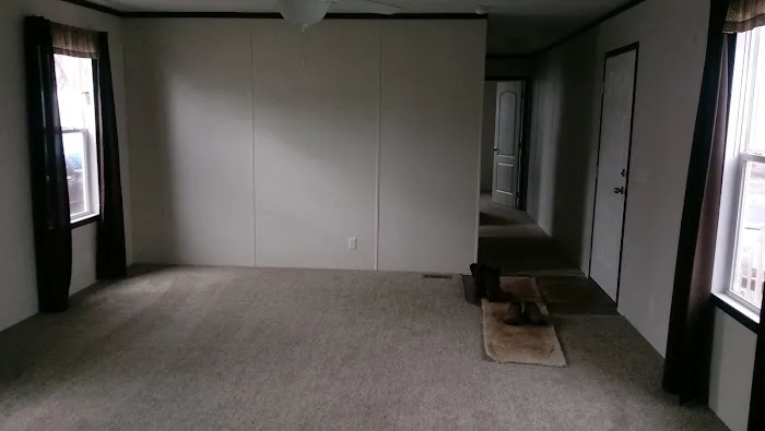 Edison Estates Mobile Home Park Picture 5