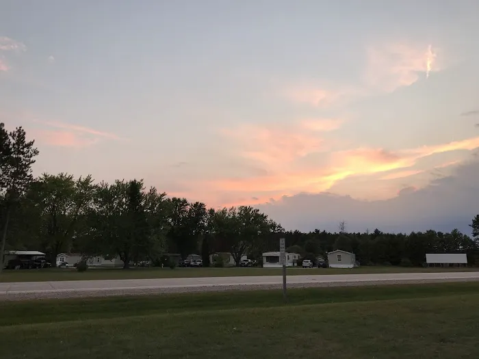 Plover Pointe Manor Manufactured Home Community Picture 2