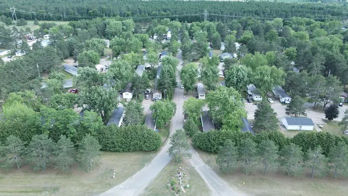 Plover Pine Village Mobile Home Community Picture 7