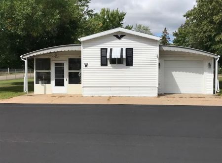 Crimson Leaf Mobile Home Park