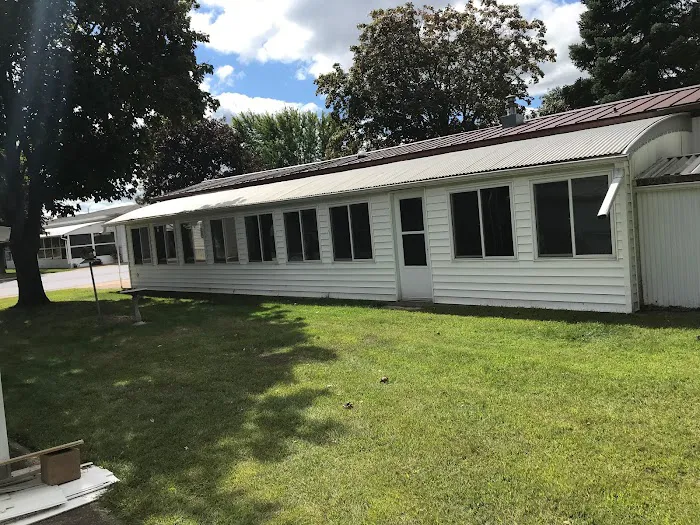 Crimson Leaf Mobile Home Park Picture 5
