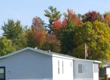 Holiday South Manufactured Home Community