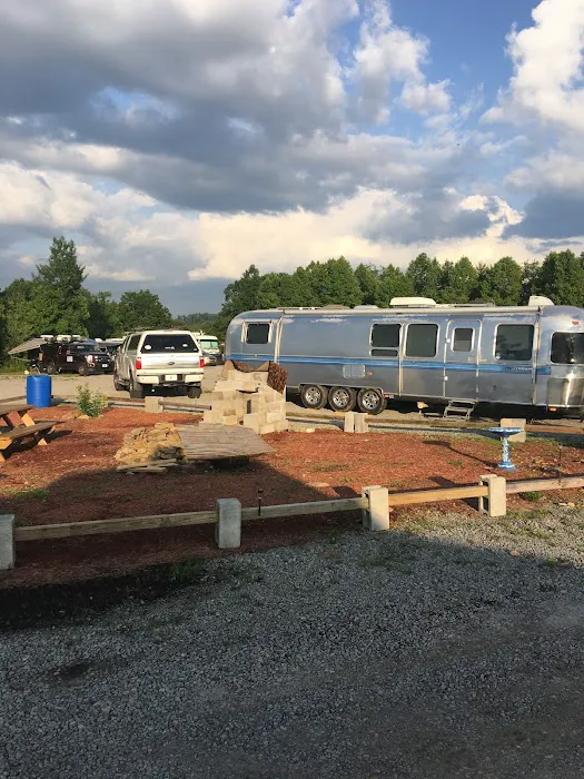 Eagle's Nest Campground Picture 5