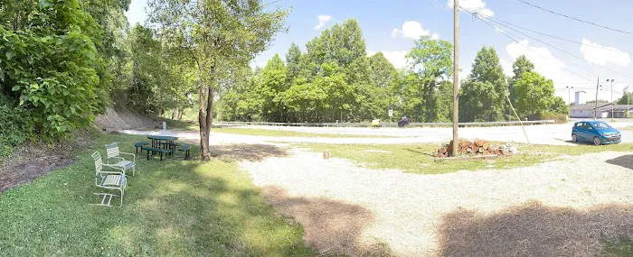 Hilltop Sunrise - Single RV Site with Electric, Water, and Sewer hookups Picture 1